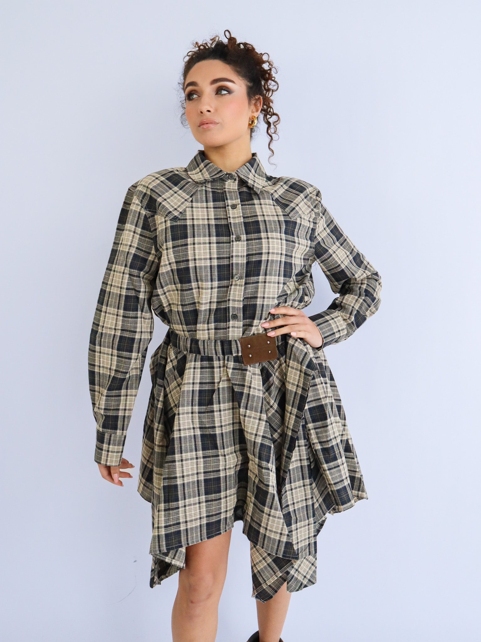 Camicia a quadri dal taglio asimmetrico