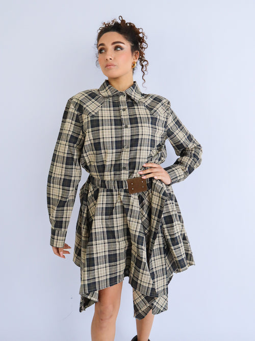 Camicia a quadri dal taglio asimmetrico