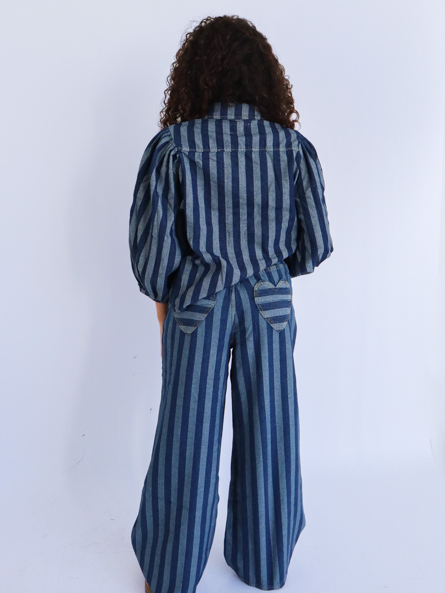 Coordinato in denim a righe