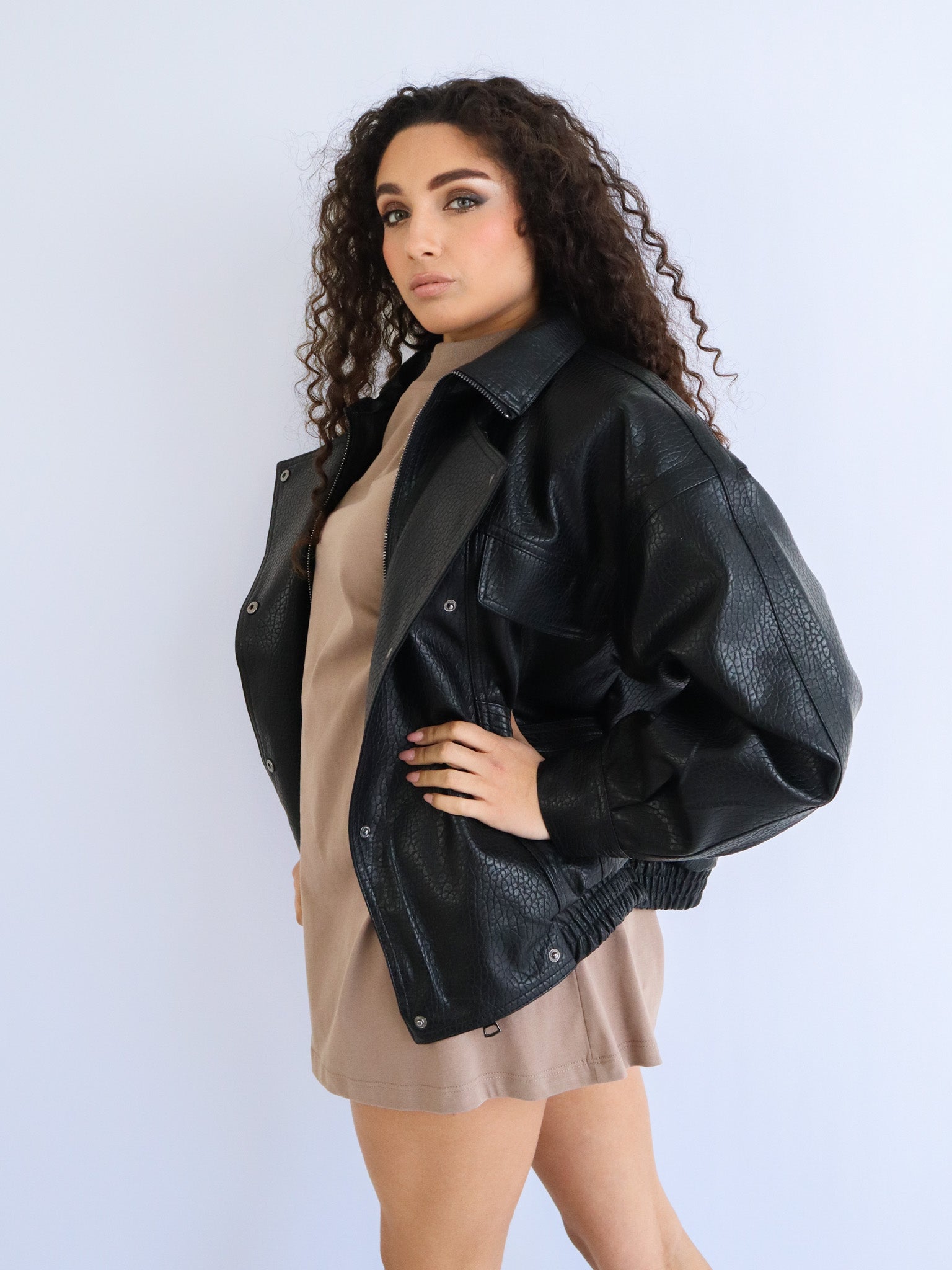 Giacca di pelle nera