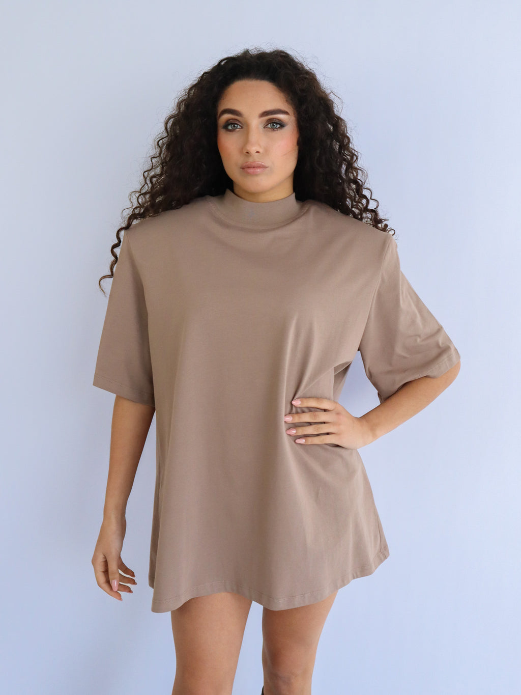 T-shirt oversize collo alto