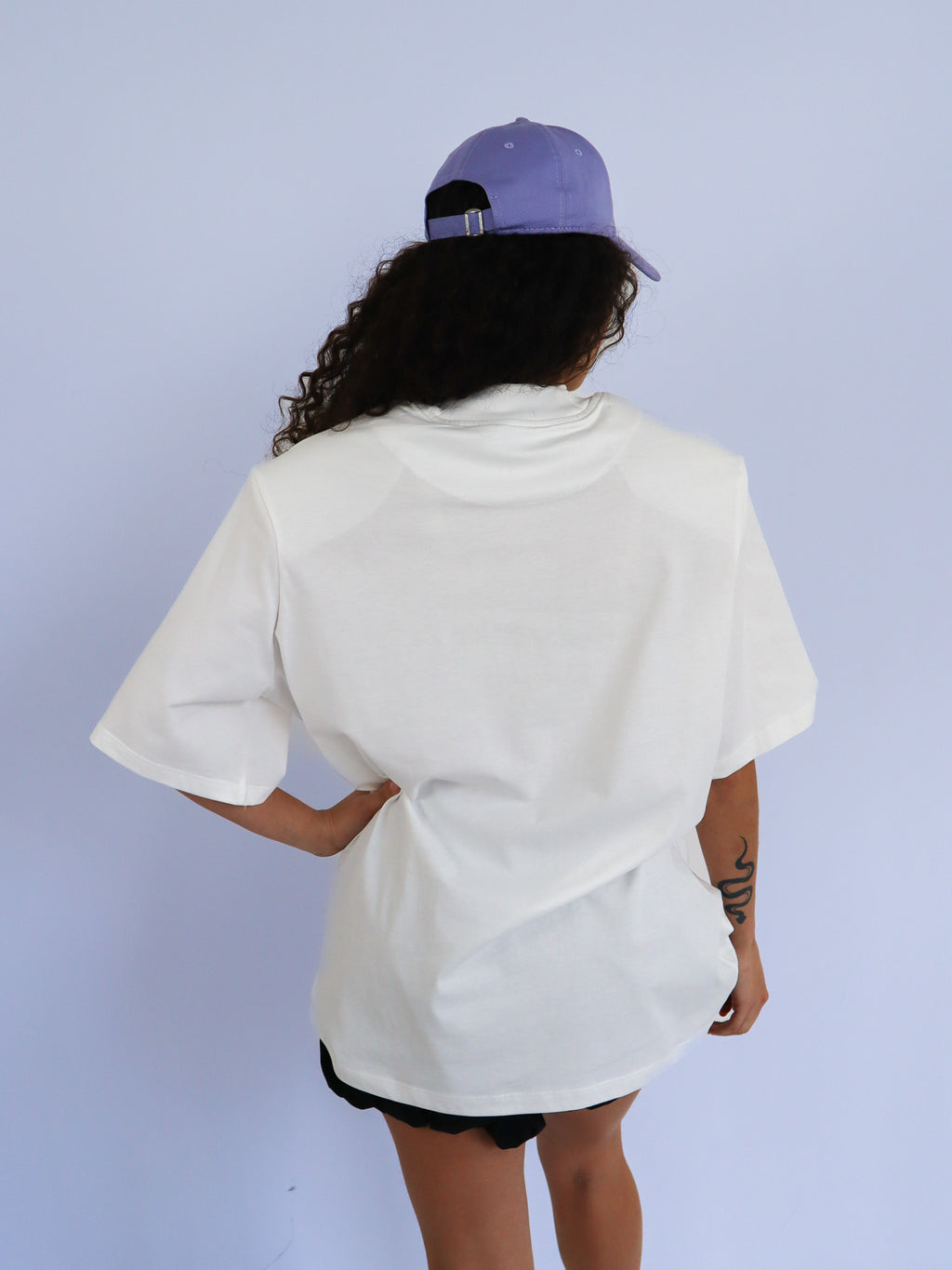 T-shirt oversize collo alto